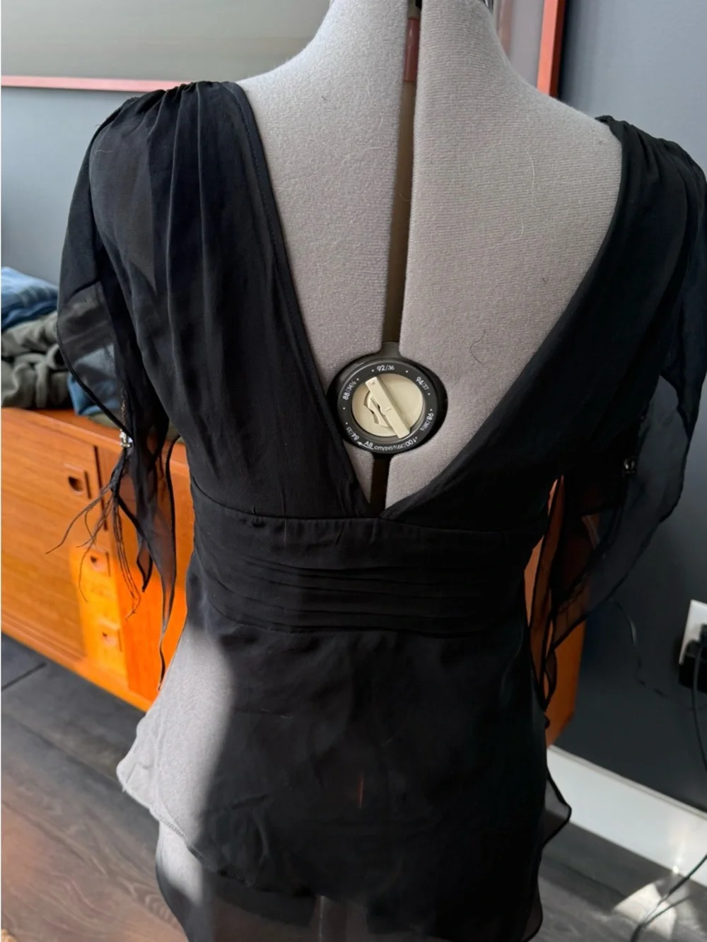 Karen Millen Black Silk Plunge Top - Picture 3 of 7